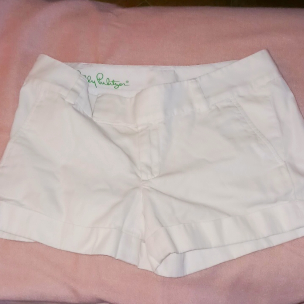 EUC Lilly Pulitzer white cotton, Barclay shorts